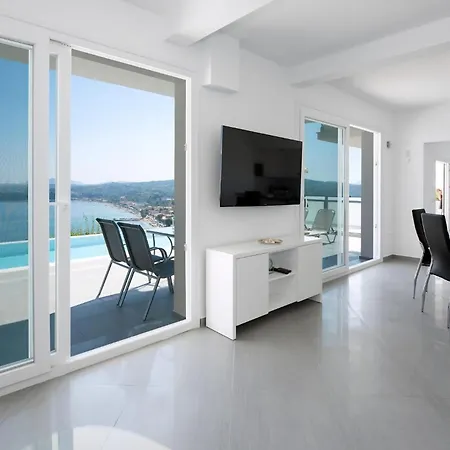 Exquisite Corfu Retreat 3 Bedrooms Lucas Panoramic Sea Views Private Pool Unforgettable Getaway Pyrgi (Corfu)
