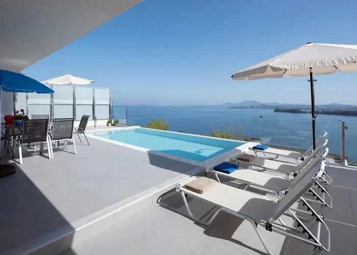Exquisite Corfu Retreat 3 Bedrooms Lucas Panoramic Sea Views 빌라